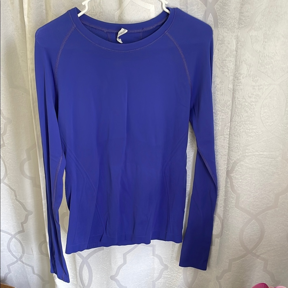 Athleta long sleeve top